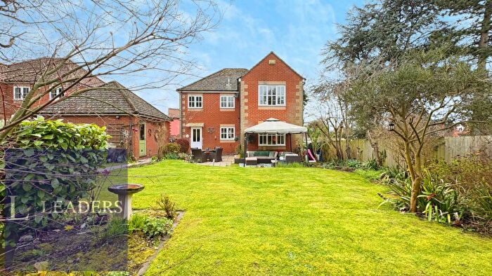 4 Bedroom Detached House For Sale In Pottery Lane, Castle Hedingham, Halstead, CO9