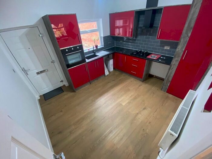 1 Bedroom Flat To Rent In Birmingham Road, Walsall, WS5