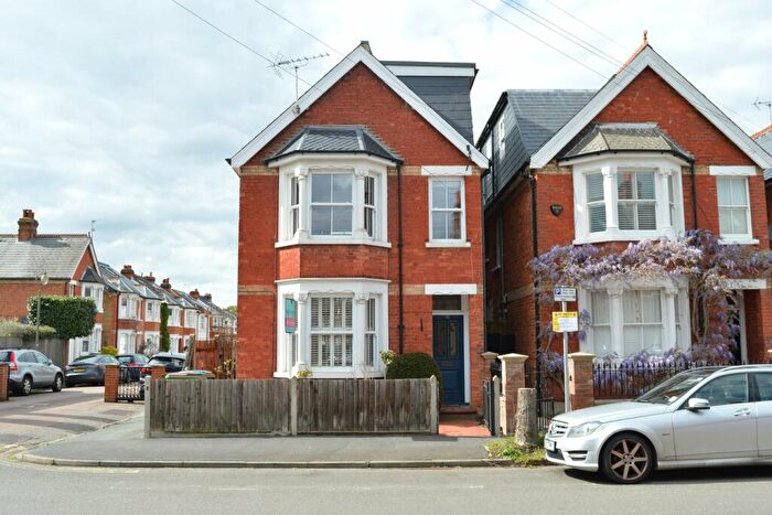 5 Bedroom Detached House To Rent In Holstein Avenue, Weybridge, KT13