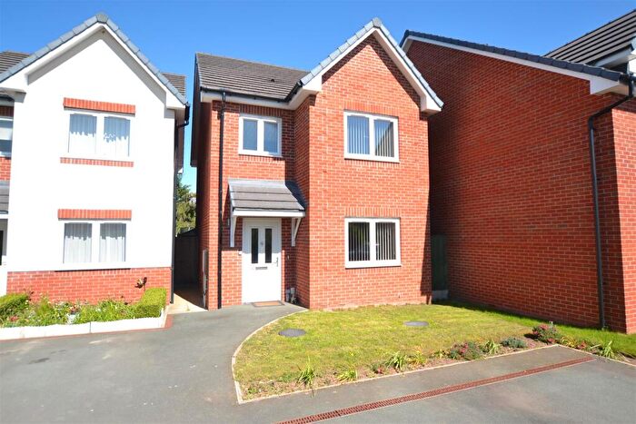 3 Bedroom Detached House For Sale In Oak Tree Drive, Leominster, HR6