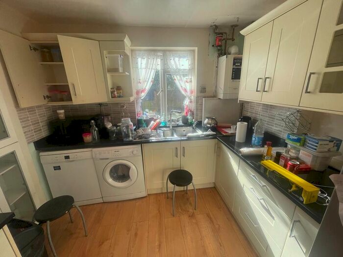 3 Bedroom Semi-Detached House To Rent In Bec Close, Ruislip, HA4