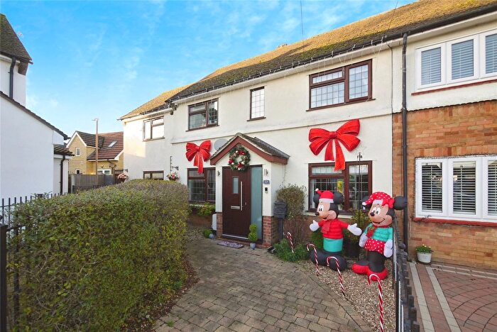 3 Bedroom End Terrace House For Sale In Lancaster Close, Pilgrims Hatch, Brentwood, Essex, CM15