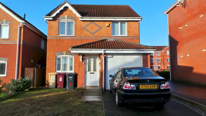 3 Bedroom Detached House To Rent In Pear Tree Drive, Farnworth, Bolton, BL4