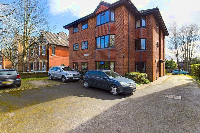 1 Bedroom Flat To Rent In Cherry Court, Westwood Road, Southampton, Hampshire, SO17
