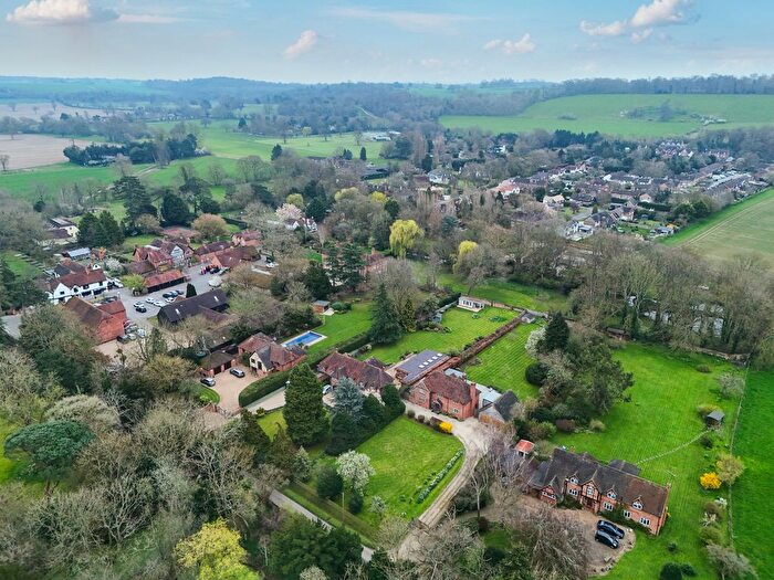 6 Bedroom Detached House For Sale In Shepherds Lane, Hurley, Maidenhead, SL6