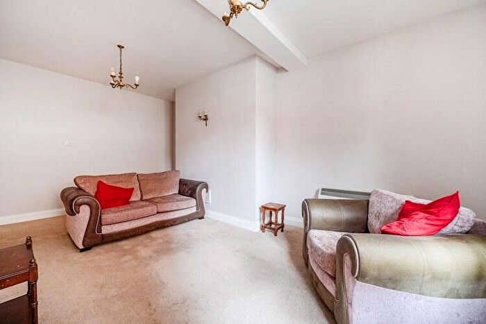 1 Bedroom Flat For Sale In Wiggington House, Eton, Windsor, SL4