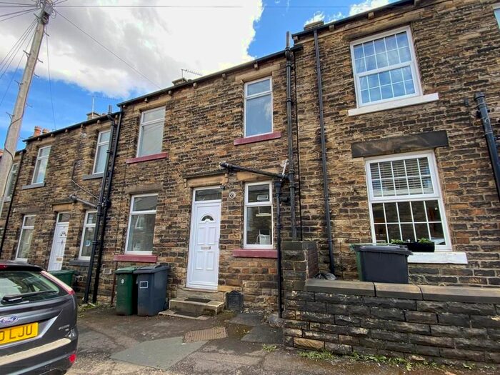 Houses to rent in Liversedge, West Yorkshire