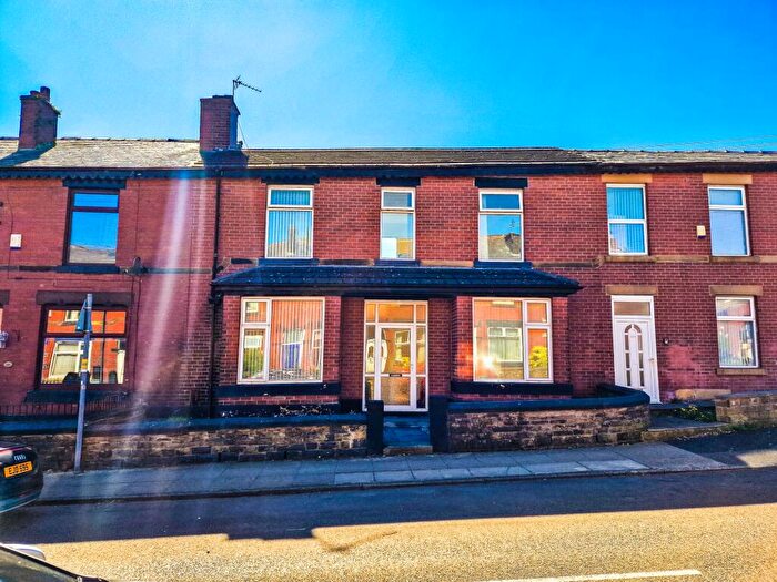 3 Bedroom Terraced House For Sale In Knowles Street, Radcliffe, M26