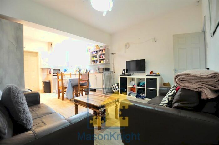 6 Bedroom Terraced House To Rent In Student Property - Selly Oak, Birmingham, B29