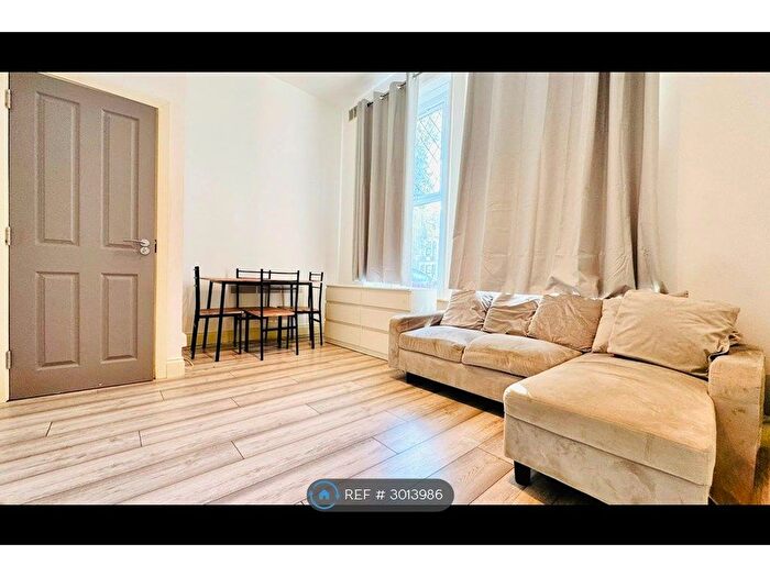 1 Bedroom Flat To Rent In Aldborough Road South, Ilford, IG3