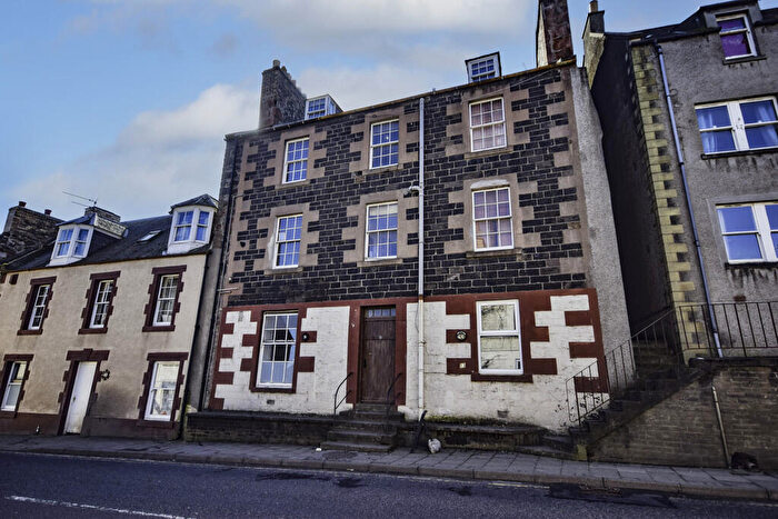 1 Bedroom Apartment For Sale In High Street, Newburgh, KY14