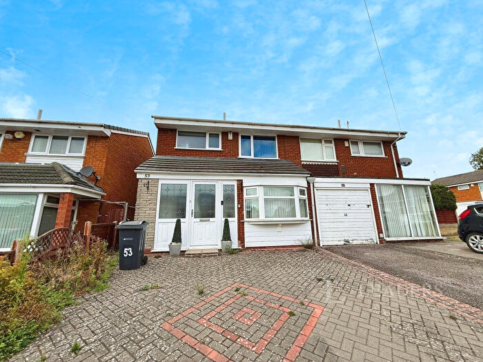 4 Bedroom Semi-Detached House To Rent In Fastmoor Oval, B33
