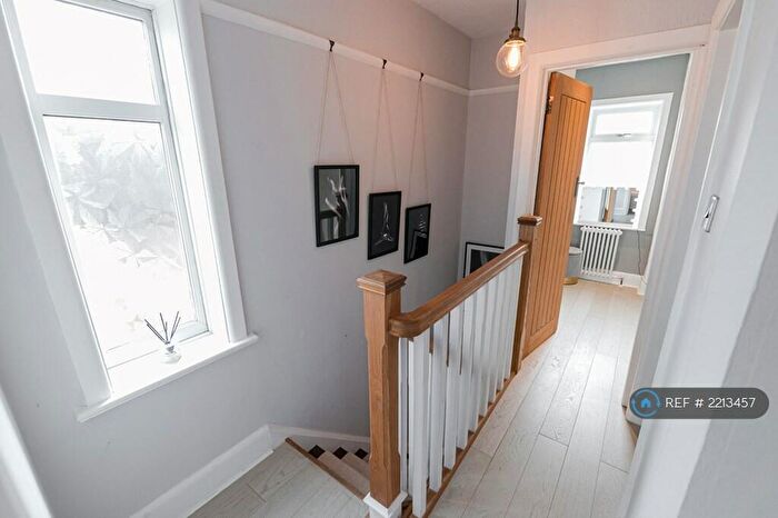 2 Bedroom Detached House To Rent In Buckland Road, Poole, BH12