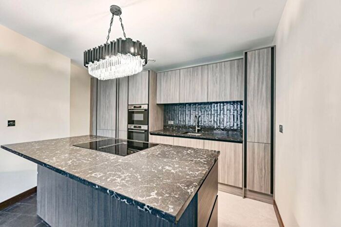 1 Bedroom Flat To Rent In Bridges Court Road, , Battersea, London, SW11