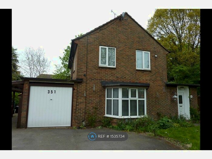 3 Bedroom Detached House To Rent In Reading Road, Winnersh, Wokingham, RG41