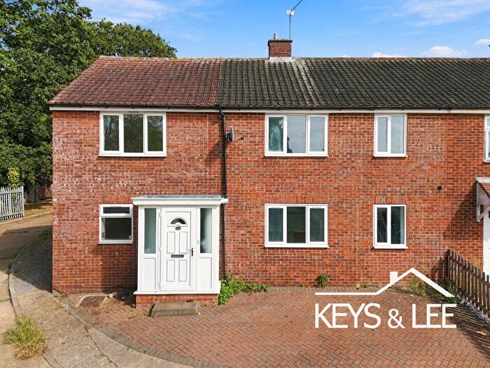 5 Bedroom End Of Terrace House To Rent In Harlow Gardens, Romford, RM5