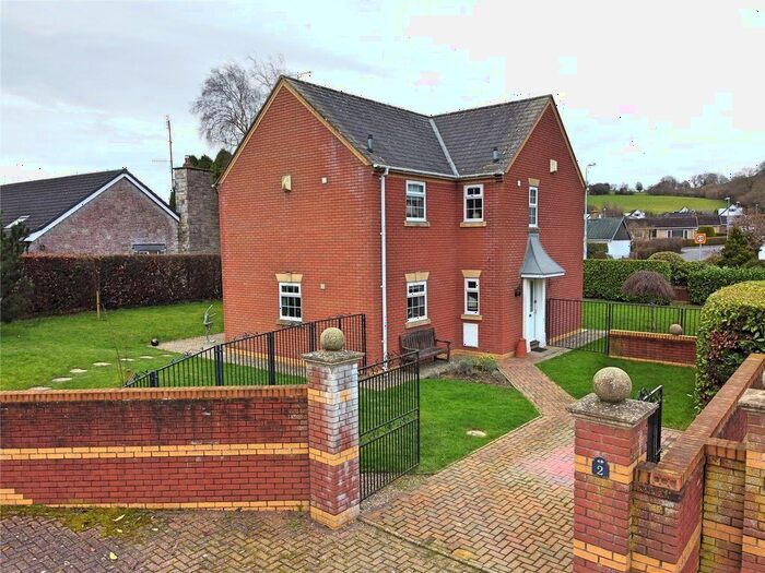 4 Bedroom Detached House For Sale In Park Avenue, Kerry, Newtown, Powys, SY16