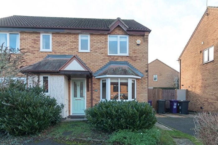 3 Bedroom Semi-Detached House To Rent In Symonds Road, Hitchin, SG5