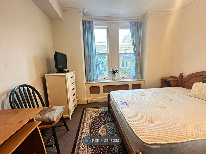 1 Bedroom Flat To Rent In Reporton Road, London, SW6