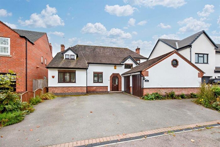 4 Bedroom Detached House For Sale In Wollaton Vale, Wollaton, Nottingham, NG8
