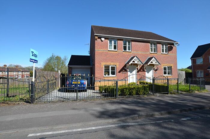 3 Bedroom Semi-Detached House For Sale In Manton Villas, Worksop, S80