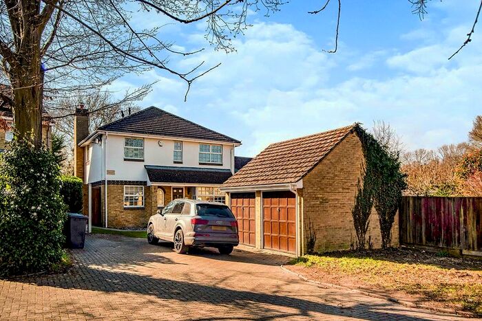 4 Bedroom Detached House To Rent In Ridgewood, Longfield, Kent, DA3