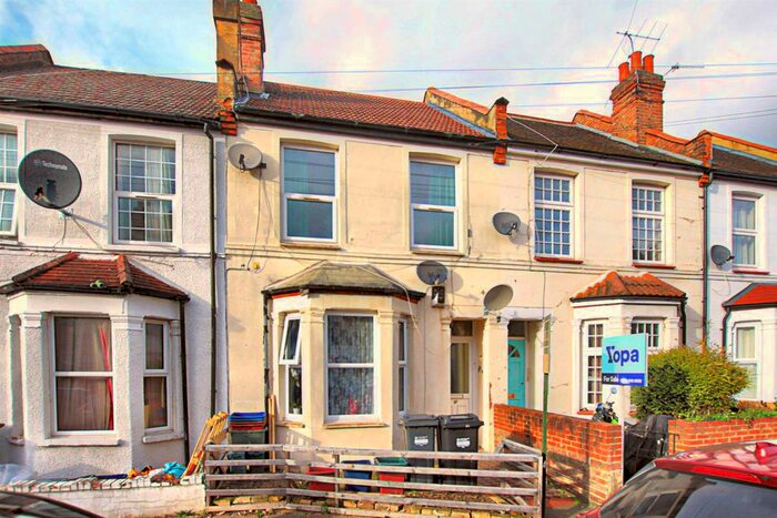 2 Bedroom Maisonette To Rent In Cecil Road, Hounslow, TW3