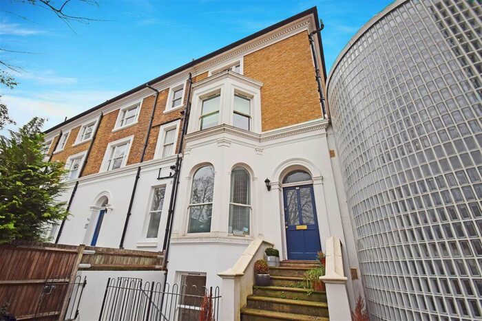 1 Bedroom Maisonette To Rent In Richmond Road, Twickenham, TW1