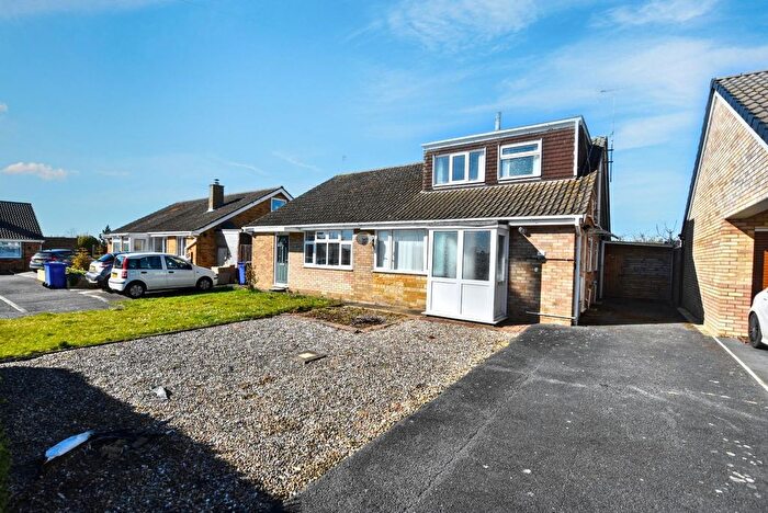3 Bedroom Semi-Detached Bungalow For Sale In The Banks, Hackleton, Northampton, NN7