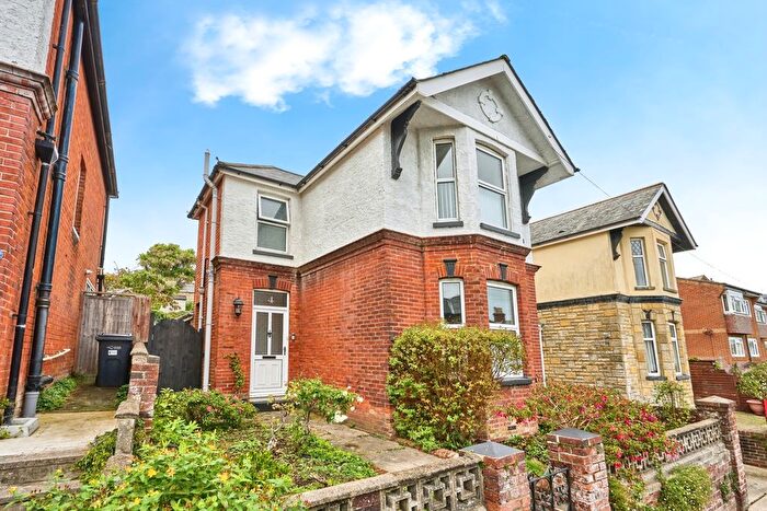 3 Bedroom Detached House For Sale In Millward Road, Ryde, Isle Of Wight, PO33