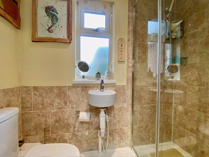 3 Bedroom Detached Bungalow For Sale In Stunning And Spacious Bungalow - Excellent Location, NG33
