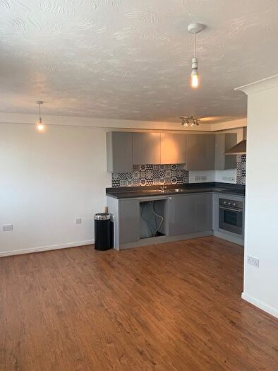 2 Bedroom Flat To Rent In Cysgod Y Bryn, Rhos On Sea, LL28