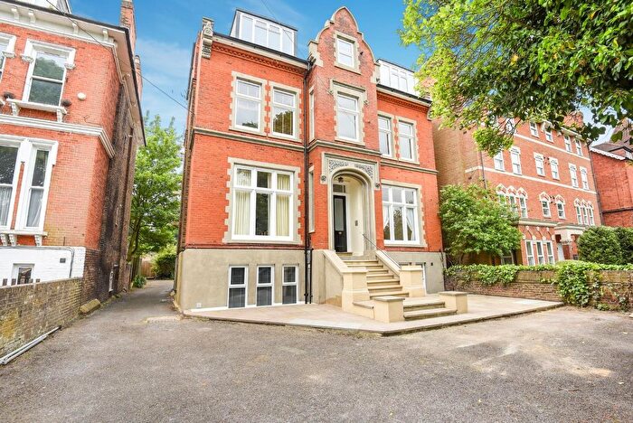 1 Bedroom Flat To Rent In Osborne Road, Windsor, SL4