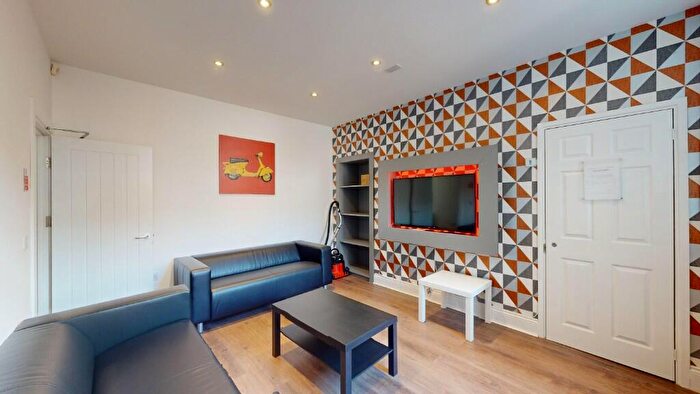 4 Bedroom Terraced House To Rent In Croydon Road, Newcastle Upon Tyne, NE4