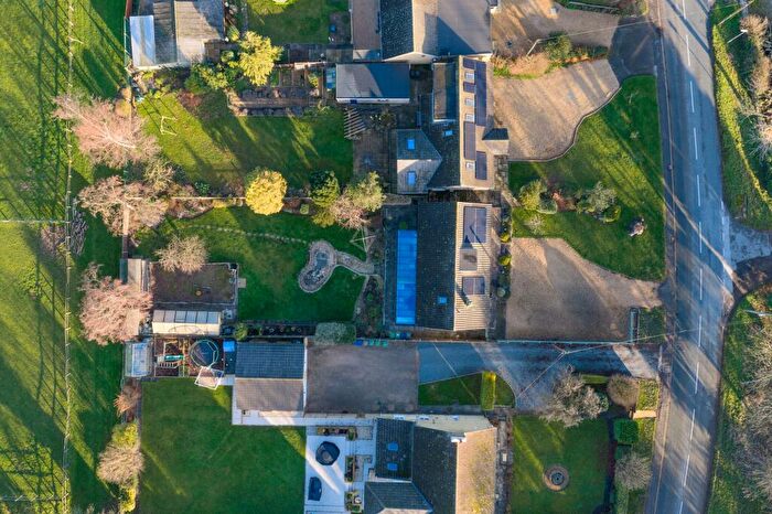 3 Bedroom Detached Bungalow For Sale In Folksworth Road, Norman Cross, PE7