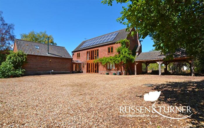 6 Bedroom Detached House For Sale In Set Within Woodland In West Bilney, PE32