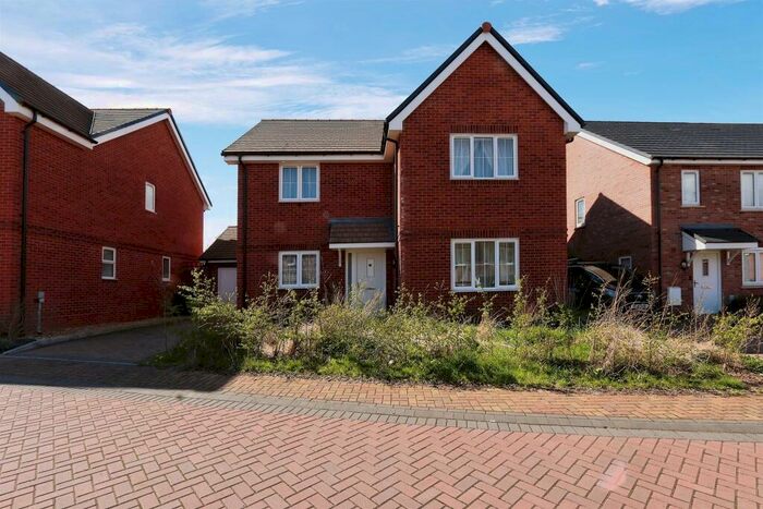 4 Bedroom Detached House For Sale In Sparkes Drive, Whaddon, Salisbury, SP5