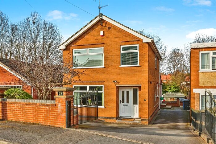 3 Bedroom Detached House For Sale In Henshaw Place, Ilkeston, DE7