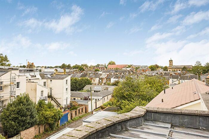 2 Bedroom Apartment For Sale In Wellington Square, Cheltenham, GL50