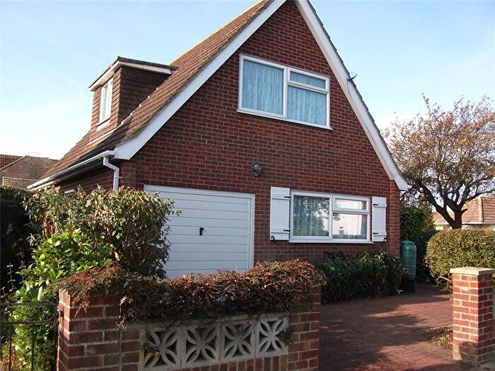 2 Bedroom Detached House To Rent In Preston Road, Holland On Sea, Essex, CO15