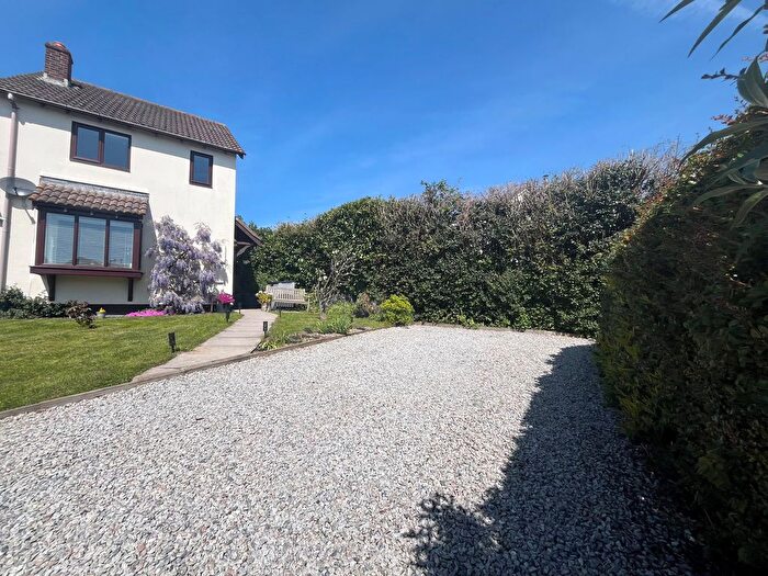 3 Bedroom End Of Terrace House For Sale In Meadowbank, Chudleigh Knighton, Newton Abbot, TQ13