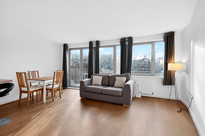 1 Bedroom Apartment To Rent In Eden Grove, London, N7