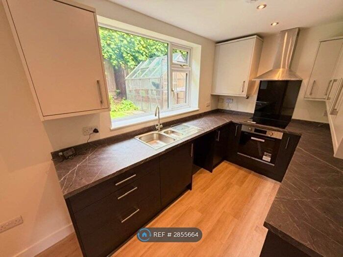 3 Bedroom Detached House To Rent In Pinfold Lands, Mexborough, S64