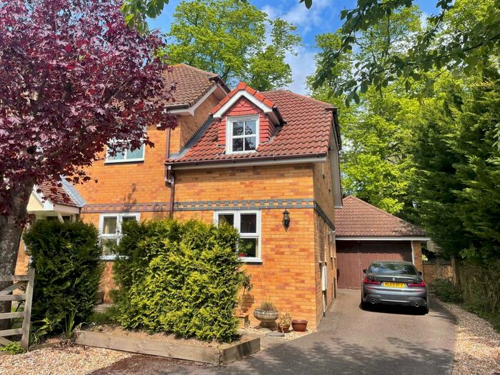 5 Bedroom House To Rent In Crofton Close, Southampton, SO17