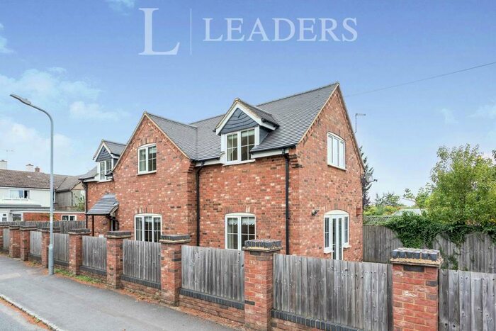 4 Bedroom Detached House To Rent In Lowndes Way, Winslow, MK18