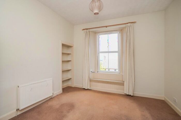 1 Bedroom Flat To Rent In Albert Street, Leith Walk, Edinburgh, EH7