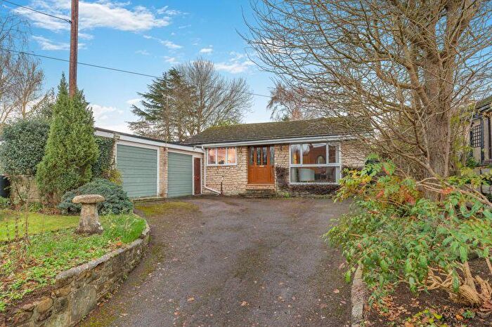 3 Bedroom Detached Bungalow For Sale In Silver Street, Chacombe - No Onward Chain, OX17