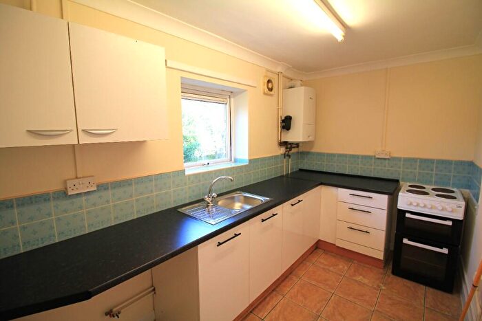 2 Bedroom Apartment To Rent In Lingwood Gardens, NR13
