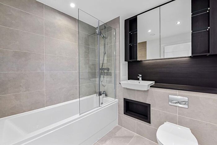 1 Bedroom Flat For Sale In Forastero House, Hayes, London, UB3