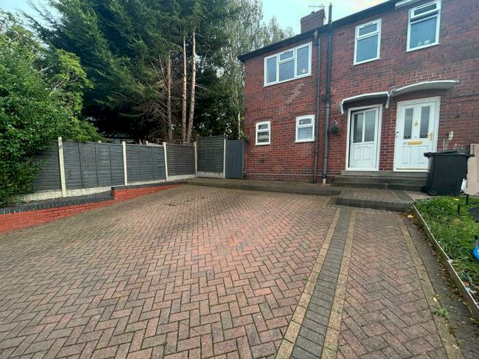 3 Bedroom Semi-Detached House To Rent In Turney Road, Stourbridge, West Midlands, DY8